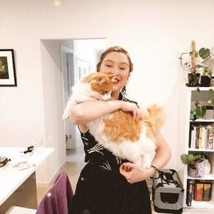 Meet your Posher, Claire